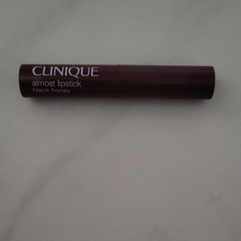 NWT Clinique Almost Lipstick in Deep Honey